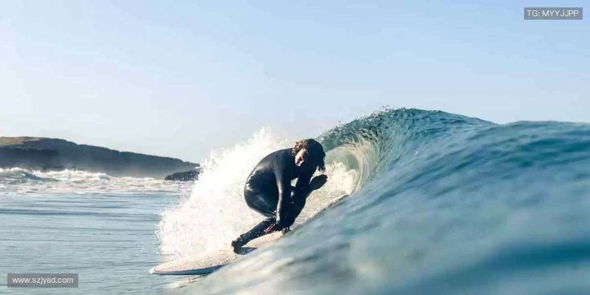 👟潮流装备,个性定制!从球鞋到球衣,打造专属你的运动风格!🎾